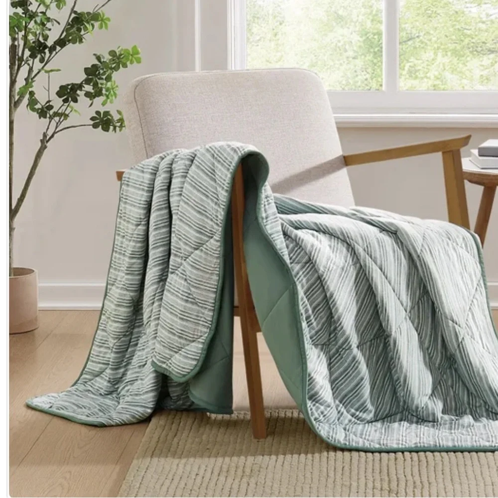 Striped Green Quilted Cooling Throw 60”x70”
